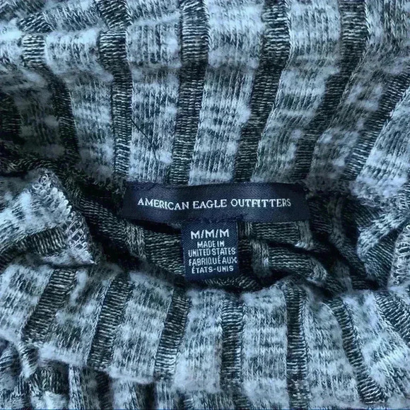 AE heather grey ribbed hi-lo turtleneck sw… - Picture 5 of 6